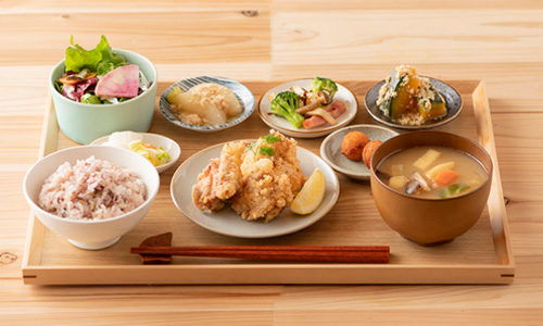 淡路どりのから揚げ２種食べ比べ